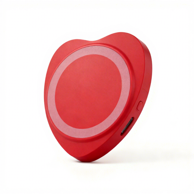 Super Popular Series Heart-shaped Magnetic Wireless 10W LED Display 3000mAh Portable Mini Love-shaped Power Bank