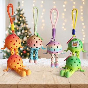 Venta al por mayor de fábrica: Pelotas de pickleball personalizadas para niños <span class=keywords><strong>con</strong></span> núcleo de plástico tipo panal, 40 agujeros, 74 mm, moldeadas por inyección, para entretenimiento. - Product Image 3