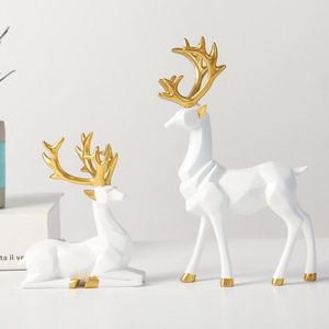 Venta al por mayor personalizado moderno hogar Decoración <span class=keywords><strong>DE</strong></span> LA MESA decoración <span class=keywords><strong>de</strong></span> lujo resina Fortune <span class=keywords><strong>Reno</strong></span> ciervo estatua estatuilla - Product Image 1
