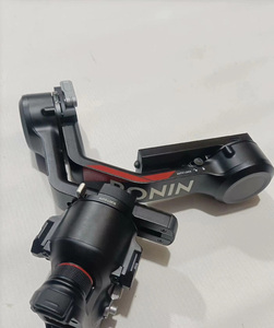 <span class=keywords><strong>Stabilisateur</strong></span> Léger pour Caméras avec Autonomie de Batterie de 29,5H pour <span class=keywords><strong>DJI</strong></span> <span class=keywords><strong>Ronin</strong></span> RS4 Combo - Product Image 2