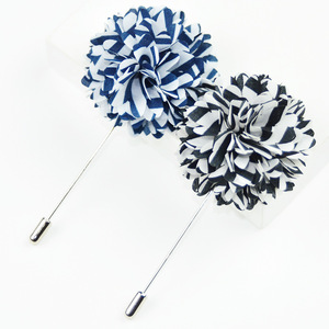 Broche Artesanal de Flor de Hortênsia Multicolorida com Listras e Camadas Múltiplas, Alfinete de Lapela para Terno Masculino, Ideal para Casamentos e Ocasiões Festivas - Product Image 1