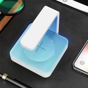 Station de charge sans fil portable multifonctionnelle 2 en 1 avec désinfection UV, nouvelle lampe de stérilisation 2 en 1 pour téléphone portable/bureau - Product Image 3
