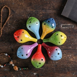 Ocarina en céramique à 6 trous, forme goutte d'eau, dégradé étoilé, glaçure flocon de neige, multicolore arc-en-ciel, pour débutants - Product Image 1