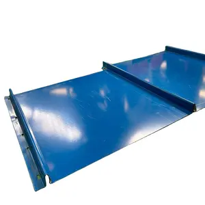 Rollform maschine mit Hochgeschwindigkeits-Rollrad zur Herstellung von Dach bahnen mit selbst stehender Naht
