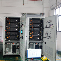 Système de stockage d'énergie hors réseau hybride solaire diesel BESS LiFePO4 refroidi par liquide 125 kW 261 kWh pour fermes, entrepôts et usines