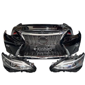 Kit carrosserie pour Lexus CT200h : pare-chocs avant et arrière modifiés, calandre, phares - Product Image 1