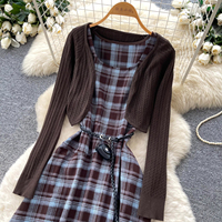 Ensemble deux pièces pour femme, robe à carreaux vintage preppy et cardigan en tricot, pour l'automne, tenue de travail