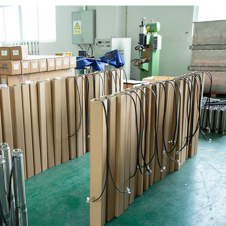 ชุดปั๊มน้ำพลังงานแสงอาทิตย์สำหรับหน้าจอแอปอัจฉริยะ2.2KW ระบบพลังงานแสงอาทิตย์นอกระบบเกษตรกรรม2.2KW ระบบพลังงานแสงอาทิตย์