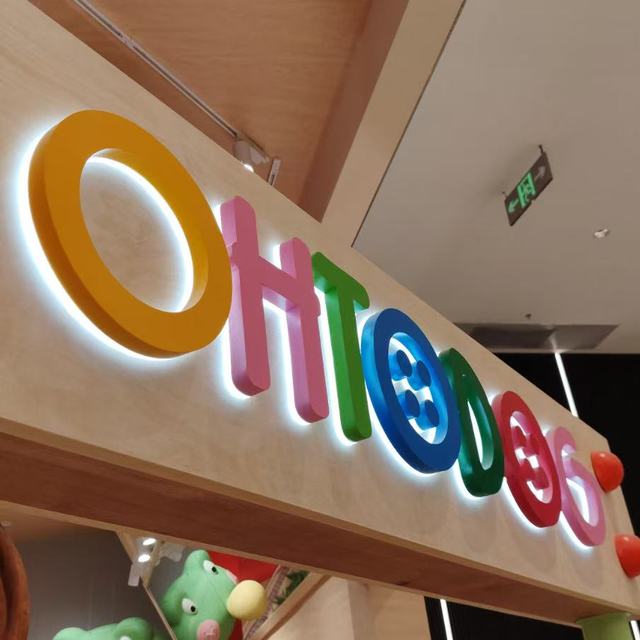 Custom Acrylic LED Signage Letters 3D Illuminated Sign for Business Indoor Use with Custom Color & Design Easy Assembly
