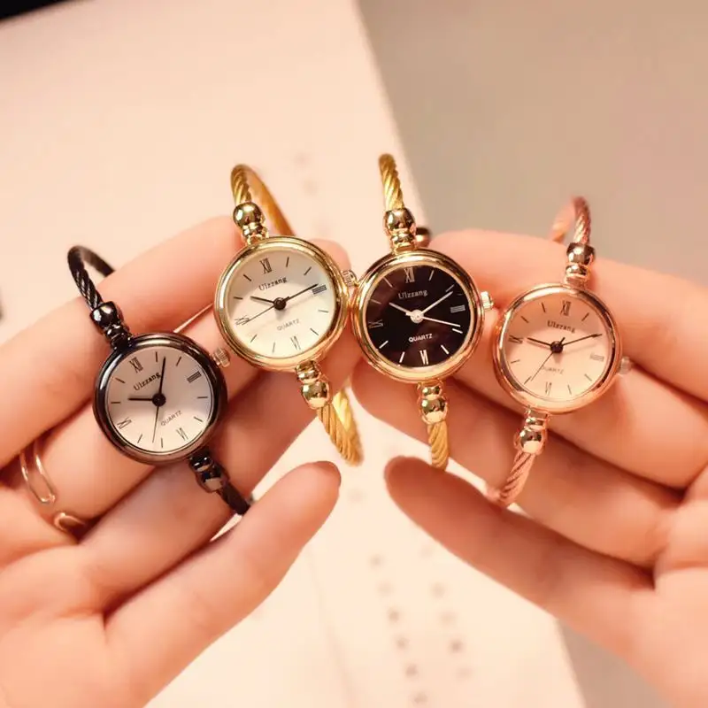 Jam tangan mewah baja nirkarat Retro wanita jam tangan kuarsa mode kasual wanita jam tangan gelang emas kecil