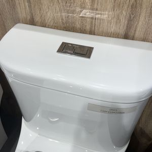 Kloset Duduk Keramik Satu Bagian Standar USA CUPC, Sistem Siram Tornado, Mudah Dibersihkan, untuk Kamar Mandi, Pemasangan di Lantai - Product Image 3