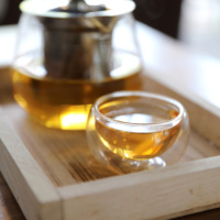 Vente en gros à l'étranger de mini-tasses à thé à double paroi transparentes, tasses à thé turques pour la dégustation de thé et les banquets pour les restaurants