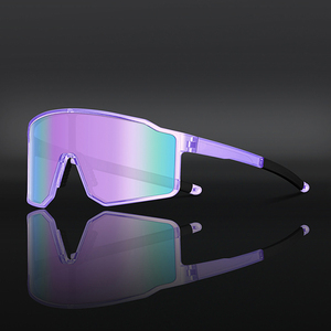 Nouvelles lunettes de soleil sportives unisexes à verres de couleur personnalisée, design enveloppant, matériau Tac, polarisées, pour le cyclisme et la course à pied, <span class=keywords><strong>protection</strong></span> UV - Product Image 1