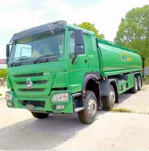 Camión Cisterna de Combustible HOWO Nuevo 8x4 de Aleación de Aluminio para Transporte de Petróleo con Capacidad de 15001-30000L - Product Image 4