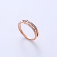 Bague en acier titane sertie de diamants à double rangée avec design de niche, bague de mode exquise pour l'index