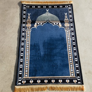 Tapis de prière musulman, Sajjadah islamique, tapis de voyage pliable en flanelle douce, antidérapant, cadeau du Ramadan, logo personnalisé <span class=keywords><strong>DILAN</strong></span> - Product Image 1