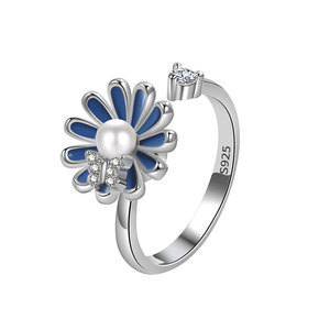 Anillos de flores giratorios ajustables de varios estilos con perlas de concha y circonitas, chapados en oro sobre cobre, joyería antiestrés para mujer - Product Image 1