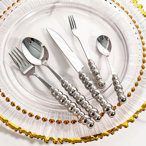 पर्ल सिरेमिक हैंडल वेस्टर्न-स्टाइल टेबलवेयर इंस्टाग्राम स्टाइल गर्ल हार्ट घरेलू स्टेनलेस स्टील चाकू और कांटा चम्मच स्टेक - Product Image 3