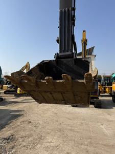 Excavatrice sur chenilles Volvo EC240 de 24 tonnes, modèle 2023, 90% neuve, d'origine suédoise, moteur Deutz 130 kW, occasion agricole à prix avantageux - Product Image 4