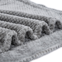 Vente en gros de couvertures en polaire corail tricotée, douces pour la peau, unies, toutes saisons, certifiées OEKO-TEX, pour bébés et enfants, portables pour lit bébé, poussette et avion