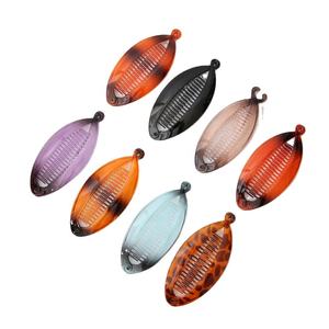 Vente en gros à prix abordable : Grands peignes double dents, pinces <span class=keywords><strong>banane</strong></span> classiques et pinces à cheveux pour queue de cheval, pour femmes et filles aux cheveux épais et bouclés, en plastique - Product Image 1