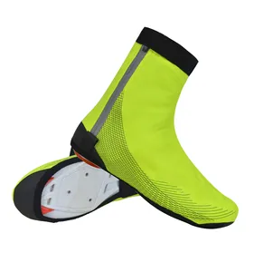 Bisiklet koşu yağmur geçirmez ayak kapakları suya dayanıklı elastik kaymaz yansıma baskı MTB bisiklet ayakkabı kapakları