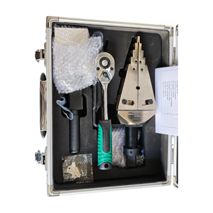 Écarteur de bride hydraulique portable FSM-8 pour le démontage de brides dans les installations pétrochimiques - Product Image 1