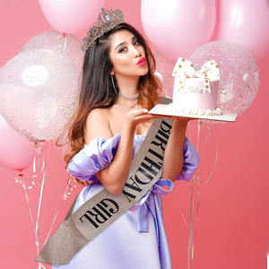 ファンシーデイゴールド女王ティアラクラウン女性用合金サッシクラウンとティアラ結婚式とプロム用ハッピーバースデーフラワークラウン - Product Image 2