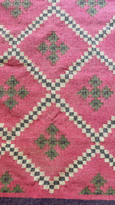 พรมขนสัตว์สีชมพูลายเรขาคณิตแบบโมร็อกโก ทอมือ ทอแบบโมเดิร์น ขนสั้น กันลื่น เหมาะสำหรับห้องนอน ห้องนั่งเล่น ตกแต่งพื้นบ้านสไตล์เรียบง่าย - Product Image 6