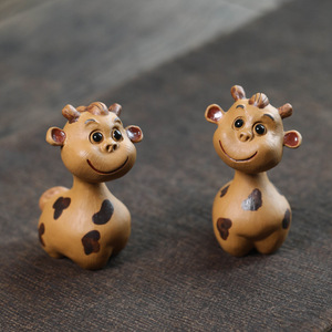 Adorno de Jirafa de Cerámica de Yixing Zisha, Figura de Mascota de Té de Dibujos Animados, Accesorio para Set de Té de Cerámica de Grano Púrpura - Product Image 1