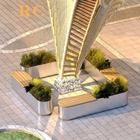 Banc d'attente en bois au design moderne avec pot de fleurs décoratif, siège lounge pour les espaces publics, intérieur et extérieur