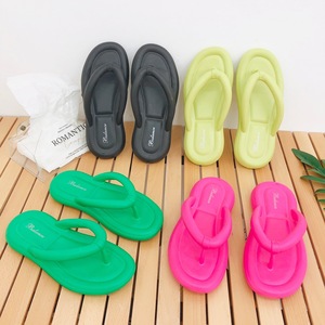 Venta al por mayor de moda Rosa <span class=keywords><strong>verde</strong></span> <span class=keywords><strong>sandalias</strong></span> de las mujeres chanclas nuevas llegadas diapositivas de moda para las mujeres - Product Image 3