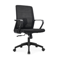 Chaise de bureau en tissu maillé noir avec soutien lombaire Bureau d'ordinateur du personnel de l'hôtel Hilton au Pakistan