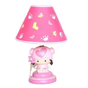 Lámpara LED de Resina de Estilo Nuevo, Estatua de Niña <span class=keywords><strong>Dulce</strong></span> Roja, Lámparas de Mesa de Noche para Niños, Regalo para Habitación - Product Image 4