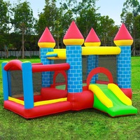 Château gonflable géant avec toboggan pour enfants