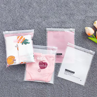 Sac en plastique givré à fermeture éclair pour T-shirt, livraison rapide, personnalisable avec logo, emballage pour vêtements, pochette pour vêtements, par Unione Factory