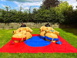 Paquete <span class=keywords><strong>de</strong></span> <span class=keywords><strong>trajes</strong></span> <span class=keywords><strong>de</strong></span> sumo familiar, disfraz <span class=keywords><strong>de</strong></span> sumo inflable para niños/adultos, paquete <span class=keywords><strong>de</strong></span> traje <span class=keywords><strong>de</strong></span> sumo familiar- (2 adultos, 2 <span class=keywords><strong>trajes</strong></span> para niños y 1 alfombra) - Product Image 5