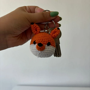 Porte-clés Renard Petit Prince Amigurumi fait main en coton naturel au crochet, breloque de sac, jouet en peluche animal mignon, cadeau pour enfants - Product Image 1