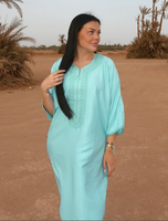 Vente en gros de Gandoura Jennah, silhouette aérienne, détails brodés magnifiques, taille plus, confortable, pour tous les jours et les fêtes, vêtements pour femmes
