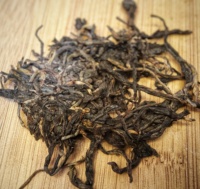 KAIYANGE Thé Pu-erh Naturel 2003, Gâteau de Thé Brut Ancien, YiWu 6515, 357 Grammes, Thé d'Élite pour Cérémonie du Thé