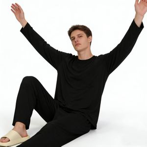 ชุดนอนผู้ชายคุณภาพสูงแบบกำหนดเอง ชุดลำลองแขนยาวผ้าโมดอล ชุดนอนฤดูหนาว ผ้าถักเนื้อหนา 2 ชิ้น 200gsm - Product Image 2