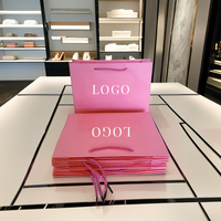 Sacs en papier de luxe roses pour bijoux, perruques et cosmétiques, sacs cadeaux personnalisés pour boutiques de détail pour filles avec logo