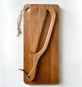 Ensemble cadeau de <span class=keywords><strong>couteau</strong></span> <span class=keywords><strong>à</strong></span> <span class=keywords><strong>pain</strong></span> et <span class=keywords><strong>planche</strong></span> <span class=keywords><strong>à</strong></span> découper en bois - Product Image 2
