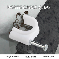 Clips de câble en plastique blanc de haute qualité support mural de fil de clou en acier rond avec conception de cercle de pince pour une installation facile