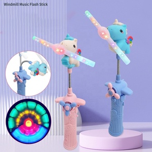 Moulin à vent de <span class=keywords><strong>licorne</strong></span> clignotant à led Musique électrique rotative Bâton magique à main pour enfants Jouets lumineux - Product Image 3