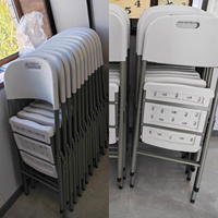 Chaise pliante en plastique pour l'intérieur et l'extérieur, idéale pour les pique-niques, les événements, les stades, avec dossier, chaise de camping pliable