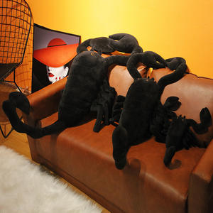 Escorpión Negro de Peluche, Simulación de Animales Rastreadores, Peluche de Escorpión, Lindo Juguete de Peluche de Escorpión, Decoración de Halloween - Product Image 3