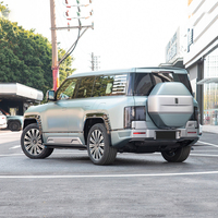 Nouvelle voiture SUV hybride de luxe chinoise à 4 moteurs, tout-terrain, puissante, électrique, Yangwang U8 Design, capable de rouler sur l'eau, de grimper en montagne