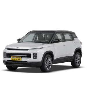 SUV compact spacieux Geely Icon 5 places avec toit panoramique étoilé ultra-large de 1,7 m et grand espace de rangement pour bagages - Product Image 1