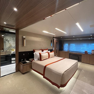 Pre-Owned RIVA 110 ft dolcevita du thuyền hong-kong bến, 2020 xây dựng, bespoke đá cẩm thạch/vải nâng cấp & Chứng Khoán sẵn sàng - Product Image 5